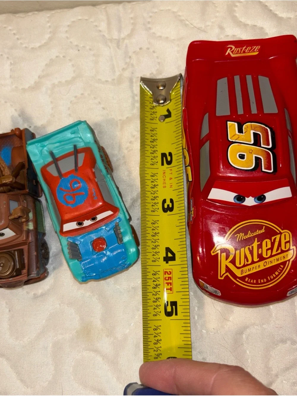 Disney Pixar Cars Lightning McQueen Die-Cast Red Race Car